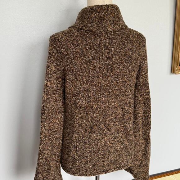 Vtg brown & tan fleck turtleneck sweater w/ wide angel sleeves - cozy / warm - Picture 2 of 4